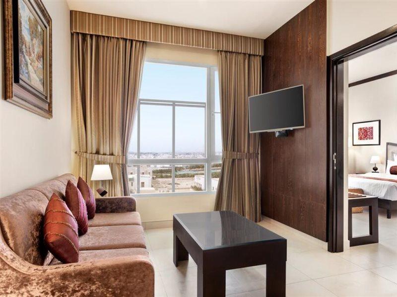 Hotel Ramada By Wyndham Karachi Creek Extérieur photo
