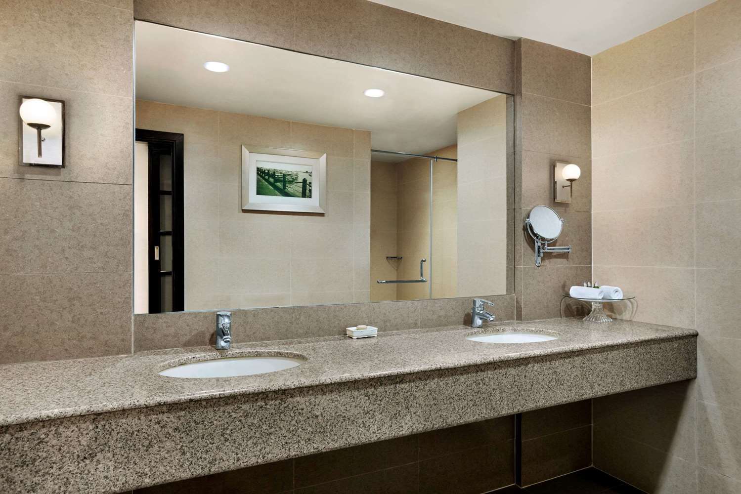Hotel Ramada By Wyndham Karachi Creek Extérieur photo